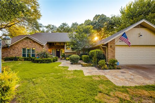 4424 Westridge Ave, Fort Worth, TX, 76116-8213 | Card Image