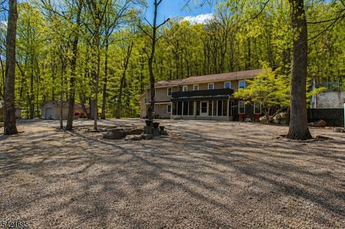 90 Emmans Rd, Roxbury Twp, NJ, 07836 | Card Image