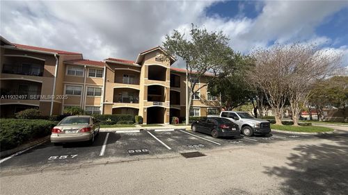 apt-206-220 Sw 116th Ave, Pembroke Pines, FL, 33025-4901 | Card Image