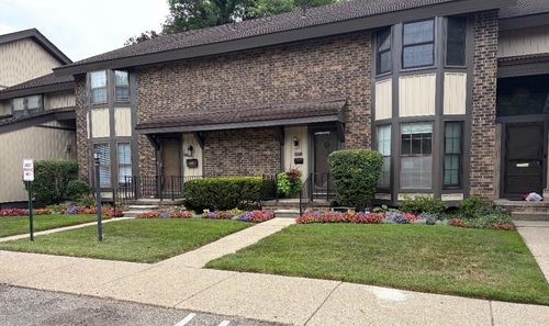 25073 Oakbrooke Dr, Southfield, MI, 48033-2519 | Card Image