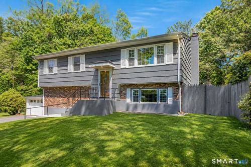 15 Jessup St, Stamford, CT, 06902-1606 | Card Image