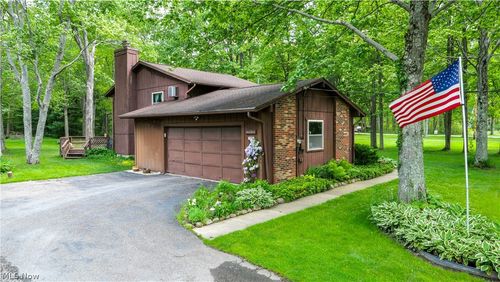 5305 Beechwood Rd, Ravenna, OH, 44266-9171 | Card Image