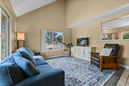 unit-1-900 N Citrus Ave, Vista, CA, 92084-4319 | Card Image