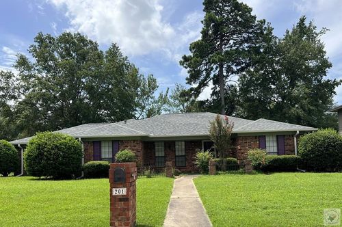 201 Larkspur Ln, Wake Village, TX, 75501-5772 | Card Image