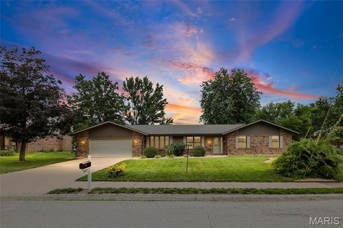 803 Indian Springs Rd, O Fallon, IL, 62269-1246 | Card Image