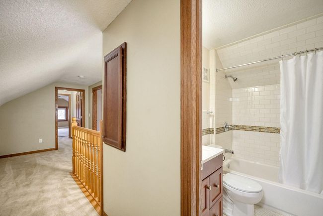 Upper level hallway 2 | Image 29