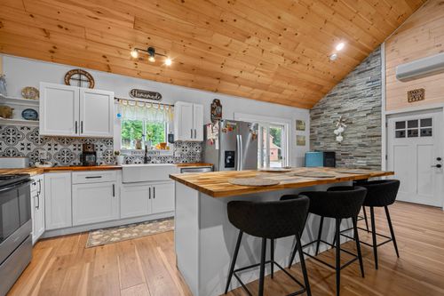 263 Milan Rd, Milan, NH, 03588-3319 | Card Image