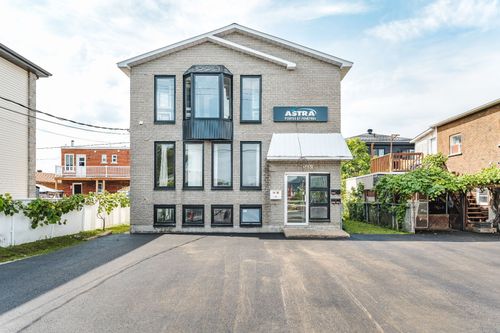 201-3680 Grande Allée, Longueuil, QC, J4T2V2 | Card Image