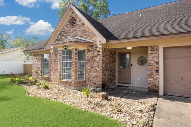 1804 Sleepy Creek Way, House other with 4 bedrooms, 2 bathrooms and 2 parking in Pearland TX | Image 5