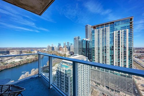 2802-48 East Ave, Austin, TX, 78701-4317 | Card Image