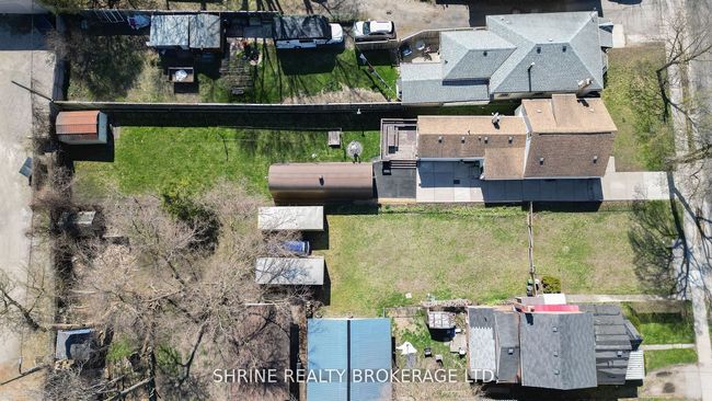 853 Queens Ave, House other with 3 bedrooms, 1 bathrooms and 2 parking in London ON | Image 24