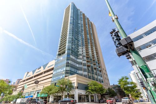 3004-111 W Maple St, Chicago, IL, 60610-5410 | Card Image