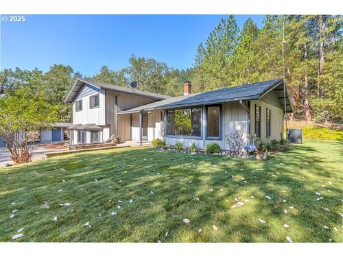 3755 Hosmer Ln, Gold Hill, OR, 97525-9710 | Card Image