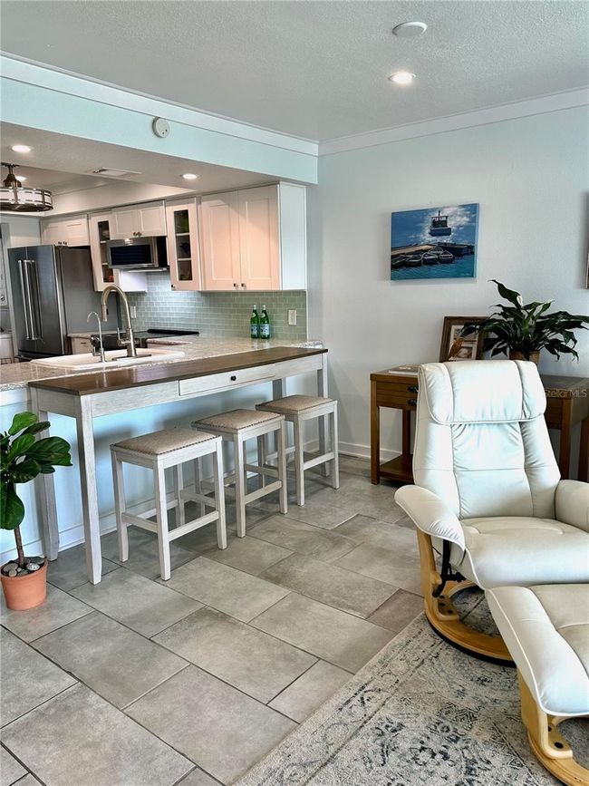 APT-402 - 610 Island Way, Condo with 2 bedrooms, 2 bathrooms and null parking in CLEARWATER BEACH FL | Image 8