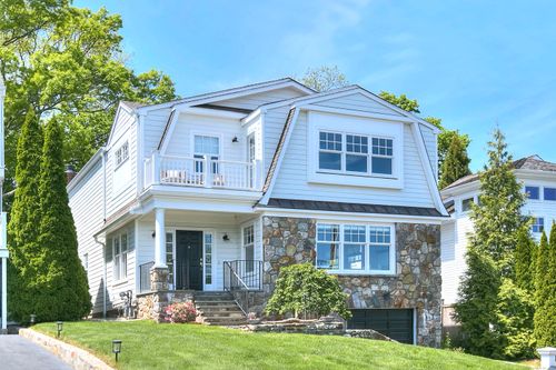 4 Buena Vista Dr, Westport, CT, 06880-6601 | Card Image