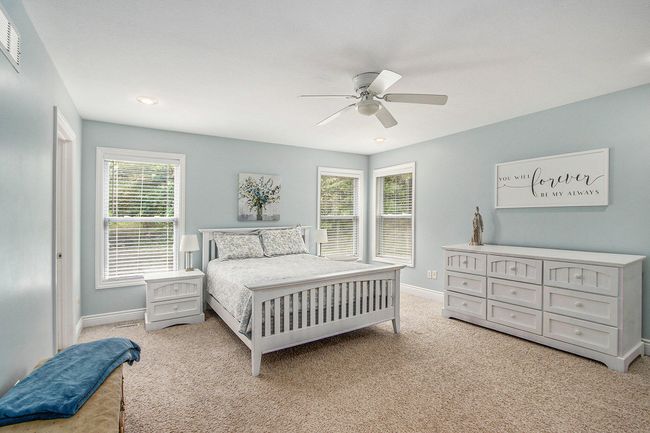 7049 3 Rd St, House other with 4 bedrooms, 4 bathrooms and null parking in Mattawan MI | Image 17