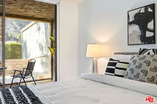 2079 S Ramitas Way, Palm Springs, CA, 92264-9027 | Card Image