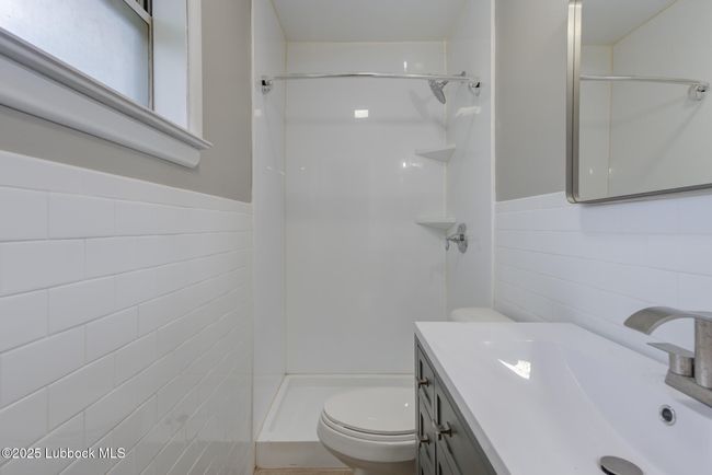 2803 W 18 Th St, House other with 3 bedrooms, 2 bathrooms and null parking in Plainview TX | Image 22