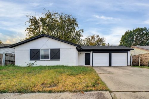 6408 Grasshopper Dr, Watauga, TX, 76148-3633 | Card Image