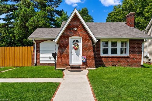 1950 Butler St, Winston-Salem, NC, 27107-1514 | Card Image