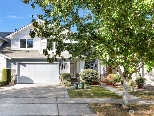102-319 196th Pl Sw, Lynnwood, WA, 98036-4904 | Card Image