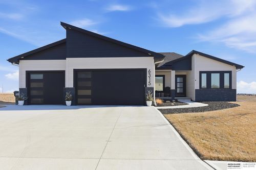 6315 N 207th St, Elkhorn, NE, 68022-5470 | Card Image