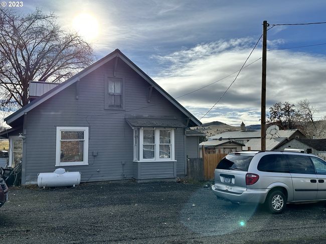 303 Rutledge St, House other with 3 bedrooms, 2 bathrooms and null parking in Fossil OR | Image 6