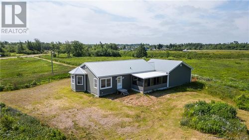 80 E Main St, Port Elgin, NB, E4M2X7 | Card Image