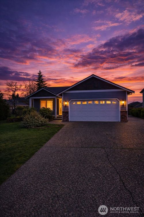 17611 67th Avenue Ct E, Puyallup, WA, 98375-2468 | Card Image