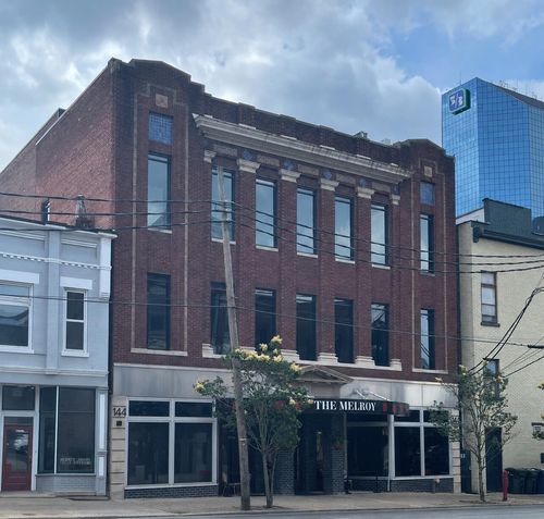 144 N Broadway, Lexington, KY, 40507-1371 | Card Image