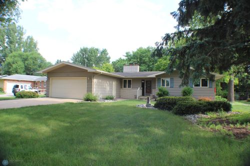 421 Dale Ave, Moorhead, MN, 56560-4909 | Card Image