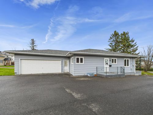 187 Main Street, Van Buren, ME, 04785 | Card Image