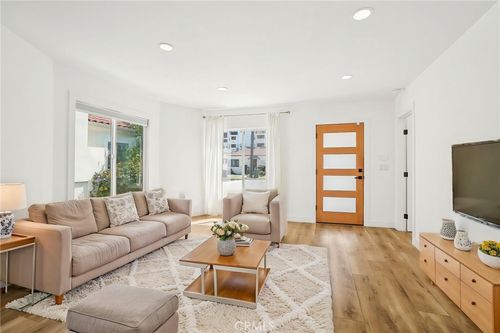 3427 S Victoria Ave, Los Angeles, CA, 90016 | Card Image