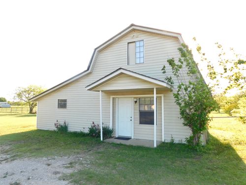 31 Rogers Cir, Krum, TX, 76249-5107 | Card Image