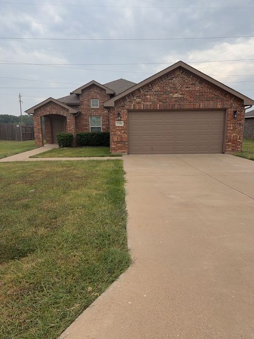 7306 Mistletoe Trail, Granbury, TX, 76048 | Card Image