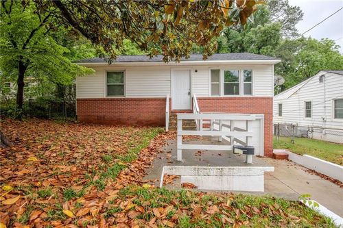 311 Stuart Ave, Fayetteville, NC, 28301-4153 | Card Image