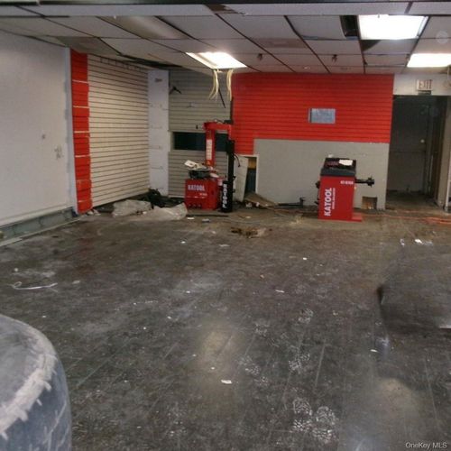 572 Sunrise Hwy, Baldwin, NY, 11510-3039 | Card Image