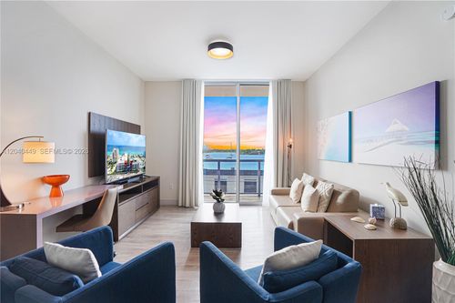 s332-777 N Ocean Dr, Hollywood, FL, 33019-1206 | Card Image
