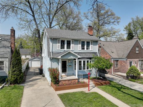59 Wellesley Dr, Pleasant Ridge, MI, 48069-1242 | Card Image