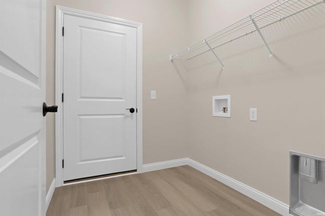 SUITE-1 - 1627 Theo Drive, Condo with 3 bedrooms, 2 bathrooms and null parking in Evansville IN | Image 24