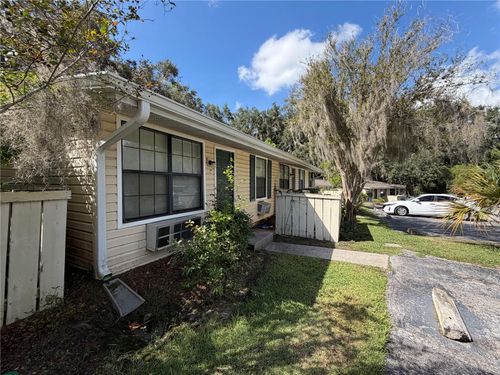 11-2490 14th Dr, GAINESVILLE, FL, 32608-2032 | Card Image