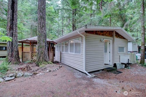 215 Big River Blvd E, Deming, WA, 98244 | Card Image