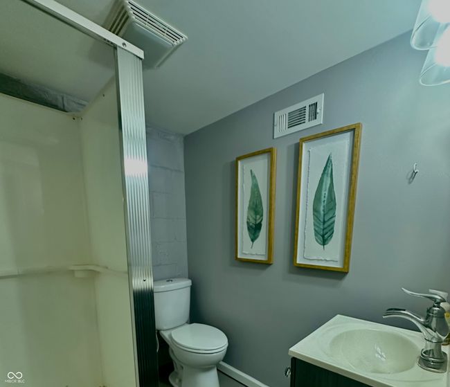 1624 N Whittier Pl, House other with 2 bedrooms, 2 bathrooms and null parking in Indianapolis IN | Image 17