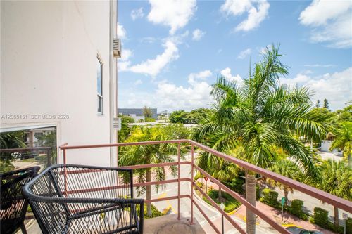436-255 W 24th St, Miami Beach, FL, 33140 | Card Image