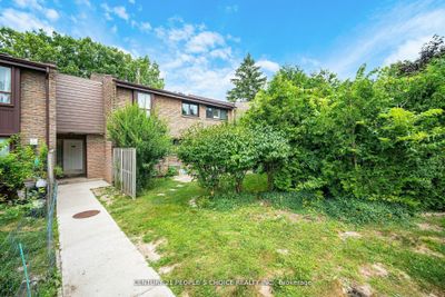 48 - 2605 Woodchester Dr, Condo with 4 bedrooms, 3 bathrooms and 2 parking in Mississauga ON | Image 1