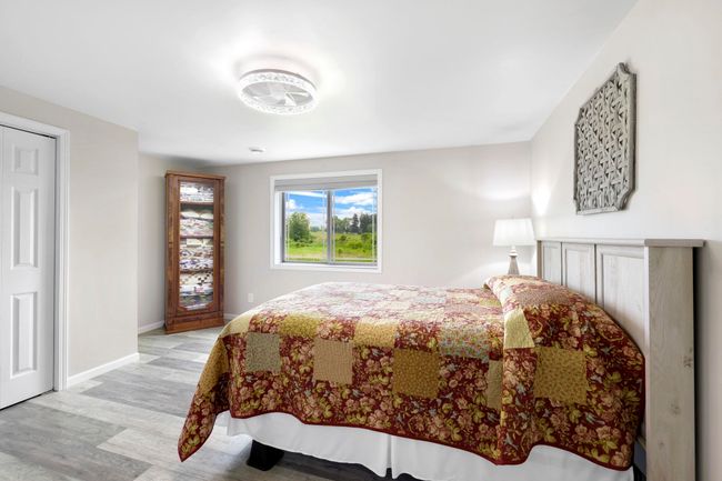105 Community Dr, Condo with 3 bedrooms, 3 bathrooms and null parking in FALL RIVER WI | Image 33