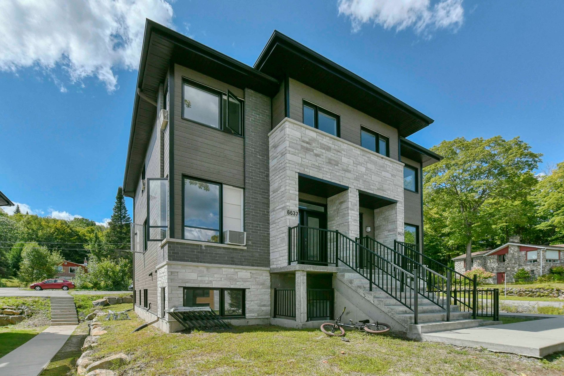 Residential Lease in Saint-Calixte 5