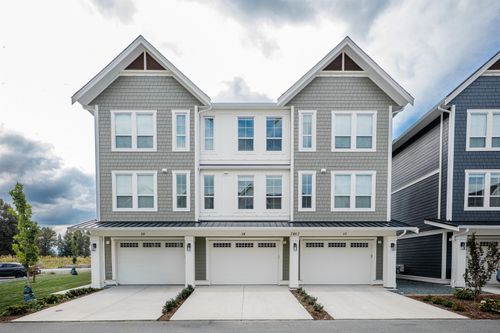 14-7467 Oakstone Rd, Chilliwack, BC, V2R6J4 | Card Image