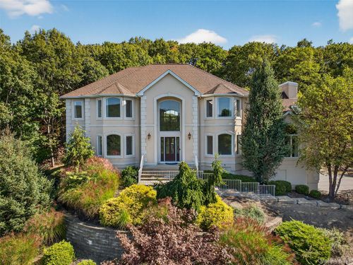 80 Halley Dr, Pomona, NY, 10970-2110 | Card Image