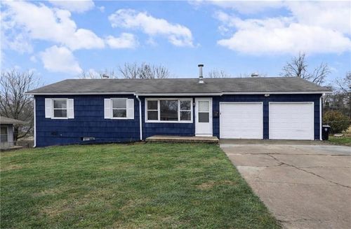 12305 E 52nd Ter, Kansas City, MO, 64133-3128 | Card Image